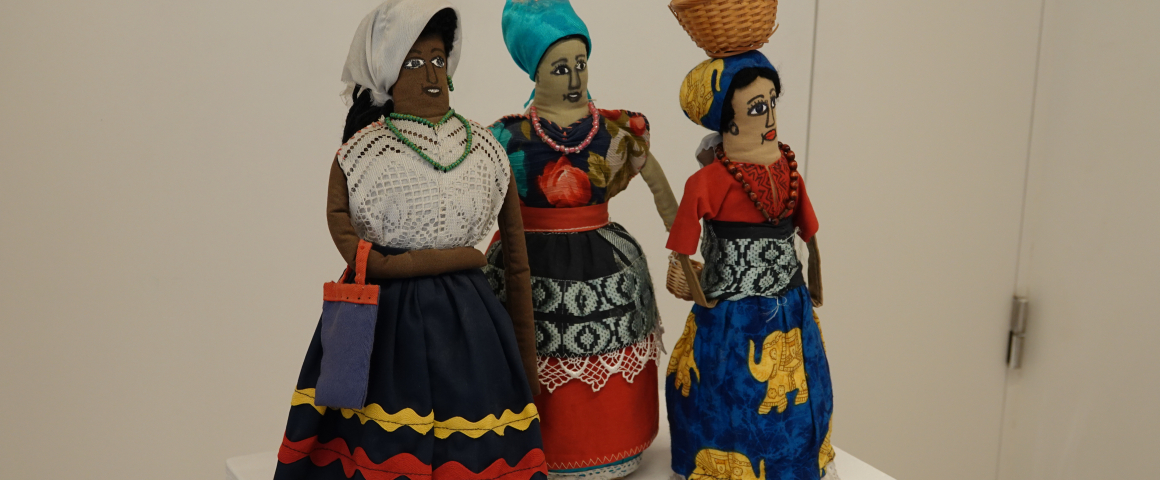 Exposição “de Dentro e Fora - Coletiva de Artistas de Cabo Verde”