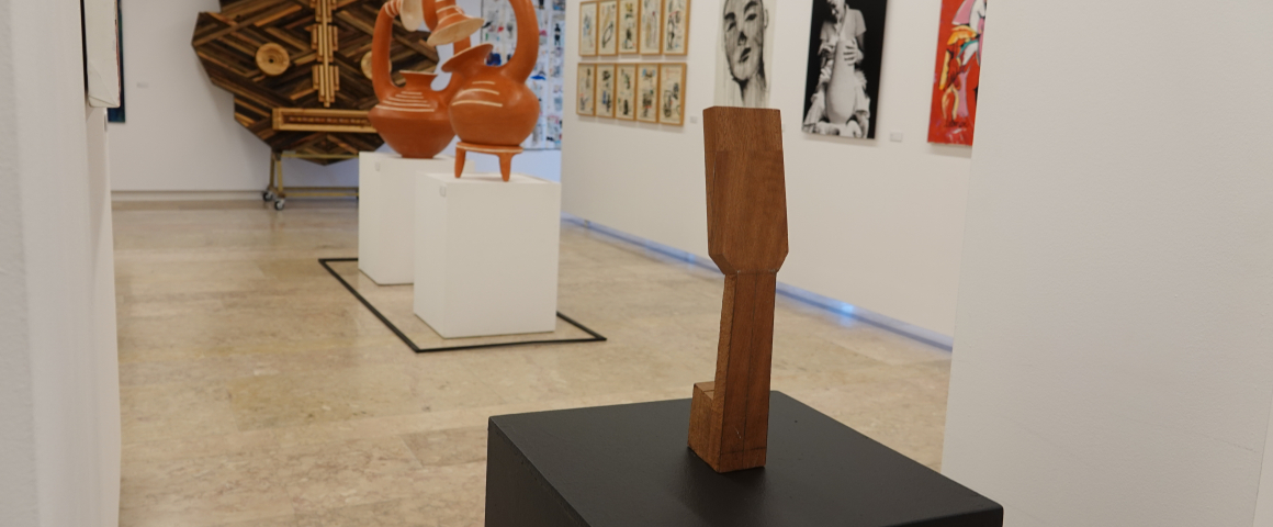Exposição “de Dentro e Fora - Coletiva de Artistas de Cabo Verde”