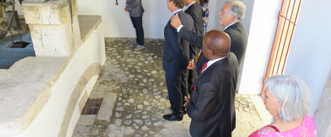 Os rostos da inauguração da nova sede