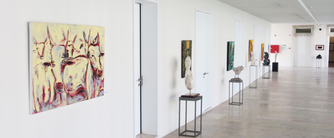 Exposição “Artistas Unidos contra a Fome” na UCCLA