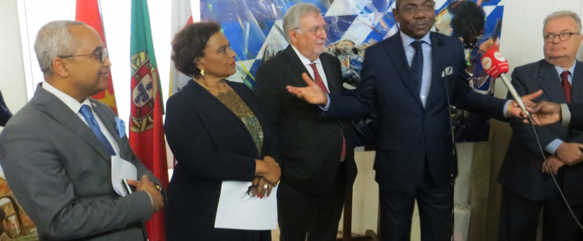 Inauguração da &quot;Artes Mirabilis - Coletiva de Artistas Plásticos Angolanos&quot;