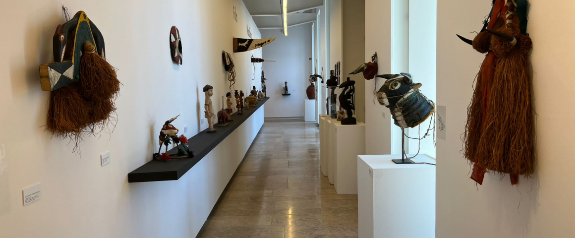 Exposição “Olhares da Guinendade - Artes da Guiné-Bissau” na UCCLA