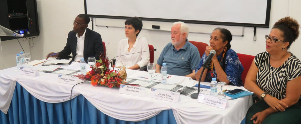 Segundo dia do Encontro de Escritores