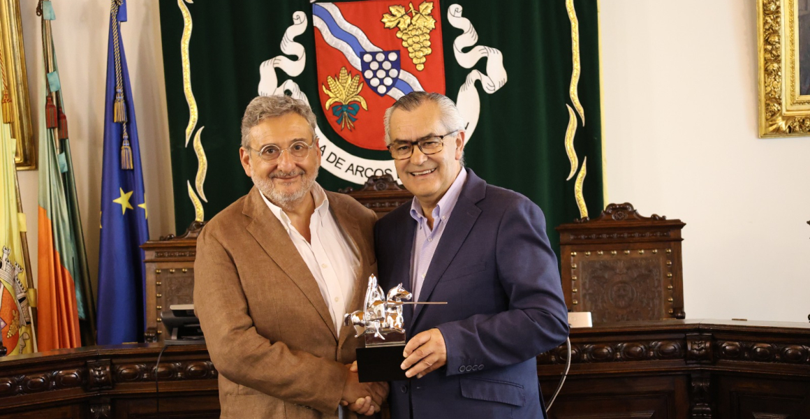 Presidente da Câmara de Arcos de Valdevez recebe Secretário-Geral da UCCLA