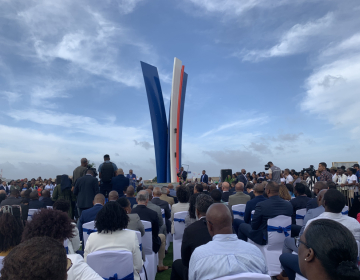 Inaugurado Monumento à Democracia e Liberdade