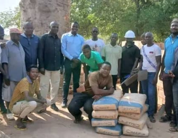Construção de pavilhão na Escola de Ensino Básico