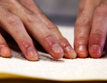 Angola produz manuais em braille para o ensino especial