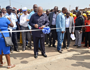 Inauguração da ponte do Balumuka