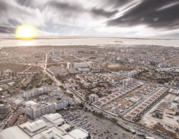 Construção de silo de estacionamento em Luanda
