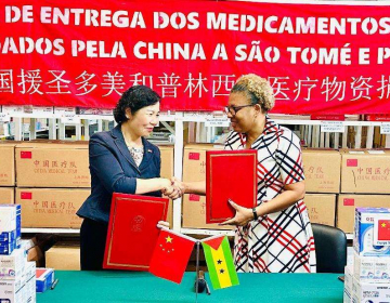 China doa medicamentos e equipamentos médicos a São Tomé e Príncipe