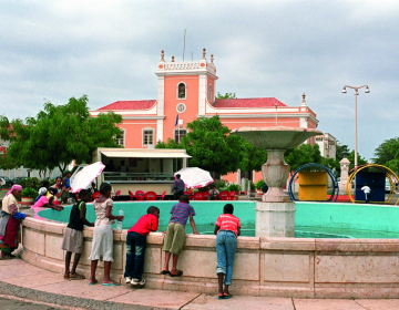 Secretário-Geral da UCCLA acompanha projeto em Cabo Verde