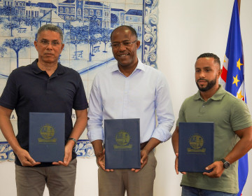 Câmara da Praia assina protocolo para disponibilizar consultas gratuitas aos munícipes