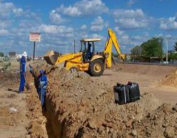 Obras de expansão da rede de esgotos na cidade do Mindelo