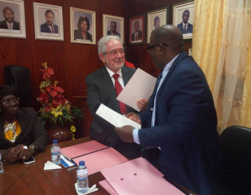 Acordo de cooperação entre Oeiras e Bissau
