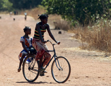 Guiné-Bissau lança projeto para atrair jovens a evitarem emigração