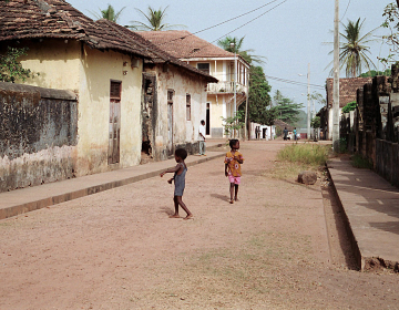 Fundação procura famílias em Portugal para acolher crianças guineenses 