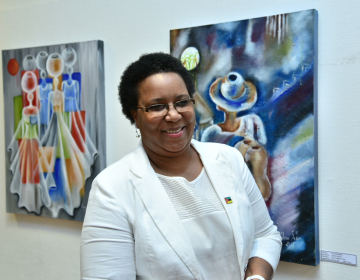 Mulher africana na pintura de Chica Sales