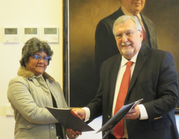 Assinatura de acordo com a Universidade Lúrio