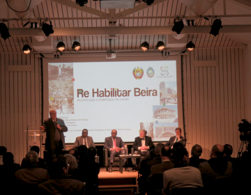 Apresentação pública da reconstrução e reabilitação da cidade da Beira na UCCLA