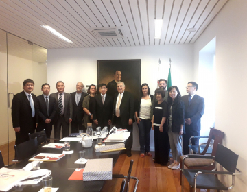 Reunião com delegação dos Assuntos Cívicos de Xangai