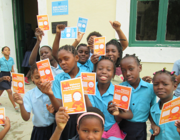 Roda de leitura na Biblioteca Pública Distrital da Ilha de Moçambique