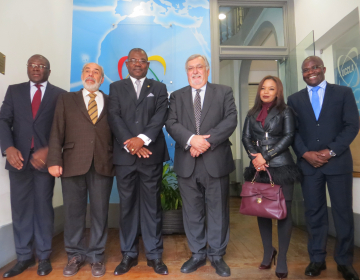 Visita do Embaixador de Angola à UCCLA