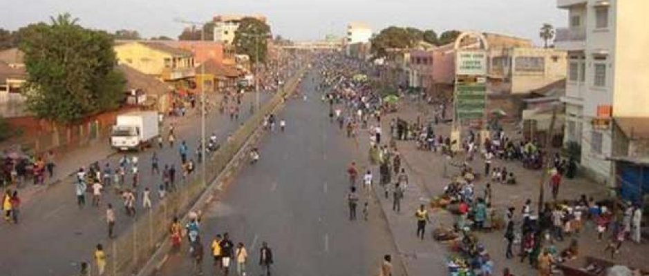 Novos serviços de transportes urbanos em Bissau