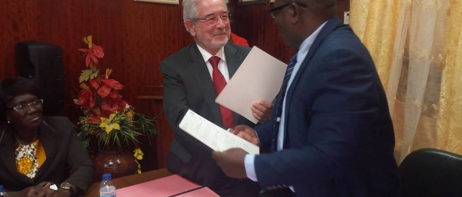 Acordo de cooperação entre Oeiras e Bissau