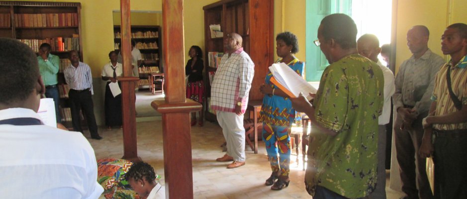 Inauguração da biblioteca pública distrital da Ilha de Moçambique