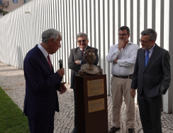 Busto Luís de Camões na UCCLA - Inaugurado dia 28 de junho de 2025