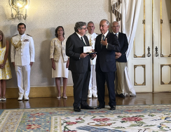 Presidente da República condecora UCCLA com a Ordem de Camões pelos seus 40 anos