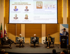 Colóquio África XXI