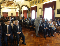 Inauguração do busto Luís de Camões - IAM - Macau