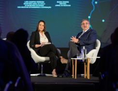 Conferência Radar África - Os Caminhos de Angola - Luís Álvaro Campos Ferreira