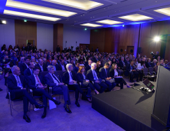 Conferência Radar África - Os Caminhos de Angola - Luís Álvaro Campos Ferreira