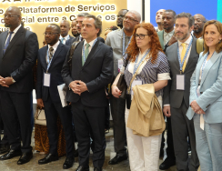 Visita ao Pavilhão de exposição da Plataforma de Serviços para a Cooperação Comercial entre a China e os Países de Língua Portuguesa-Macau