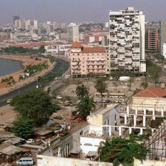 Luanda vai requalificar jardins e espaços verdes e ter mais iluminação pública  O governo provincial de Luanda (Membro Efetivo da UCCLA), em Angola, lançou um programa de requalificação dos jardins e o reforço da iluminação pública, com vista a promover a
