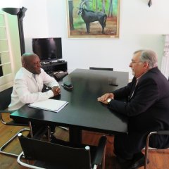 UCCLA recebeu presidente da Câmara de Maputo