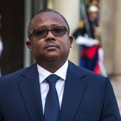 Presidente da Guiné-Bissau condecora Embaixadora da União Europeia 