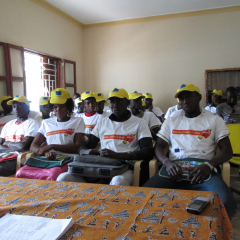 Boas práticas de gestão de resíduos sólidos urbanos pela formação de jovens em bairros de Bissau