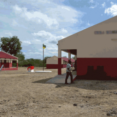 Banco de Moçambique reabilita escola na Beira