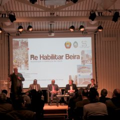 Apresentação pública da reconstrução e reabilitação da cidade da Beira na UCCLA