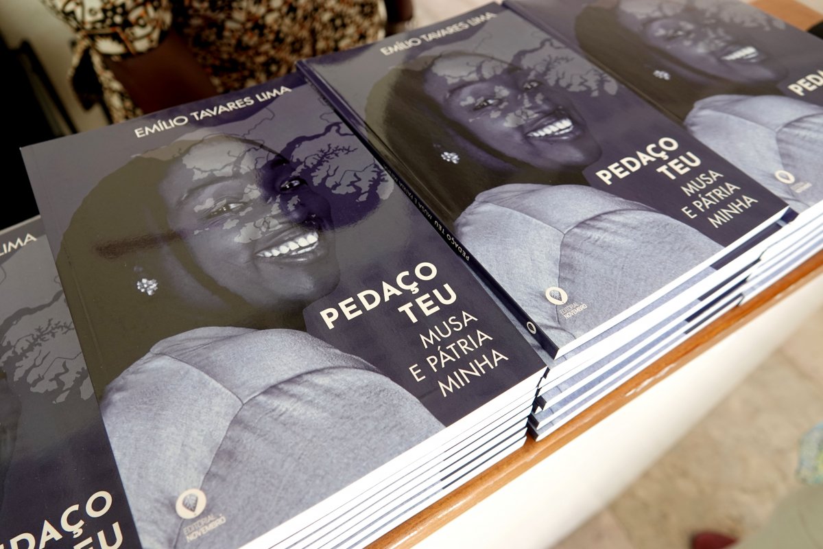 UCCLA acolheu apresentação do livro Pedaço Teu_DSC05681