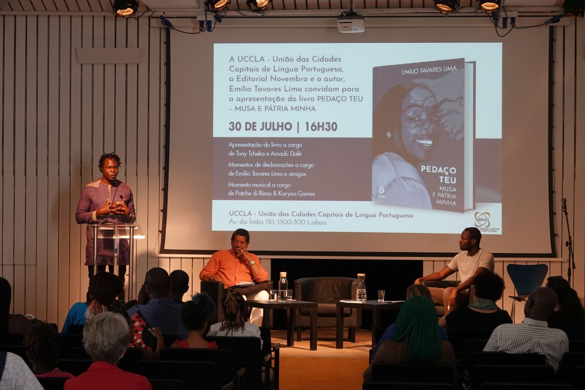 UCCLA acolheu apresentação do livro Pedaço Teu_DSC05715