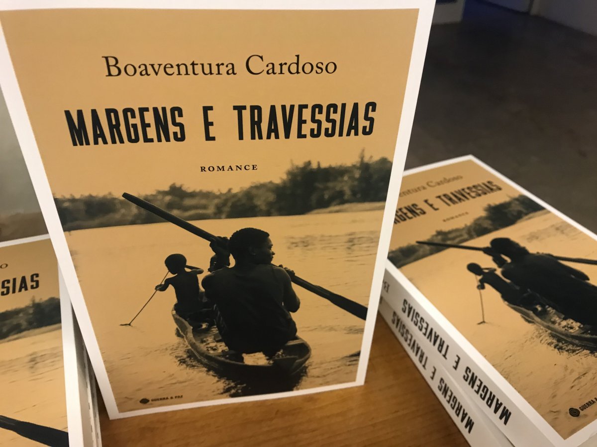 UCCLA acolheu lançamento do livro Margens e Travessias de Boaventura Cardoso_6440
